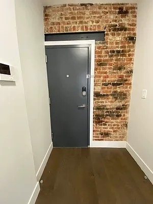 Rented by Besen Partners, LLC | media 27