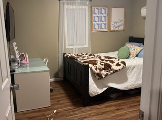 704 W Maple Leaf St #A, Dearborn, MO 64439