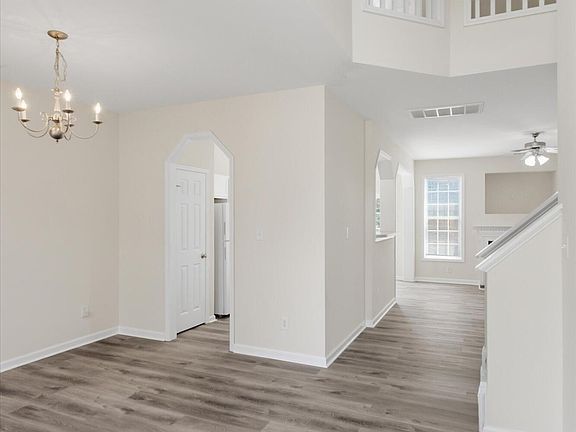 4th image of 2124 Star Sapphire Dr