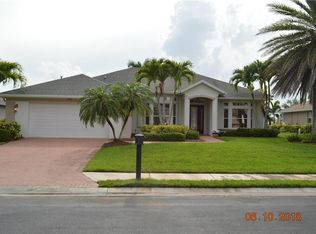 595 Alexandra Ave SW, Vero Beach, FL 32968