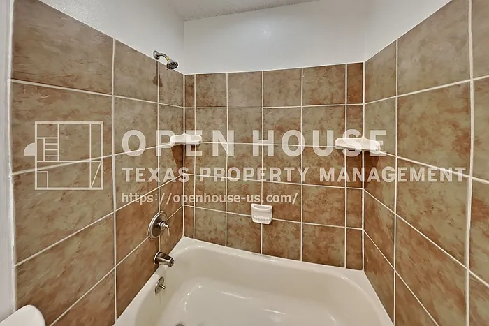 10761 Castle Dr — Photo 18