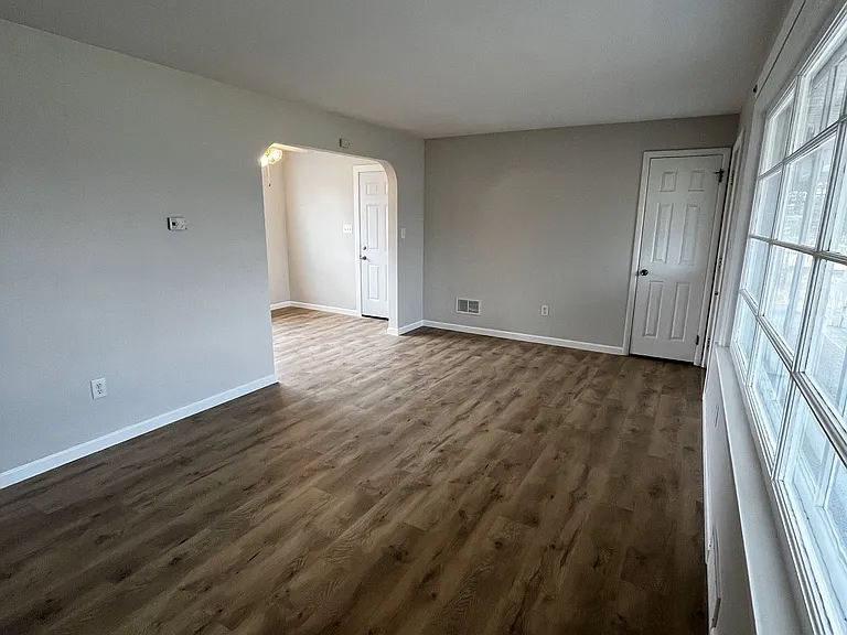 2388 Mill Ln — Photo 4