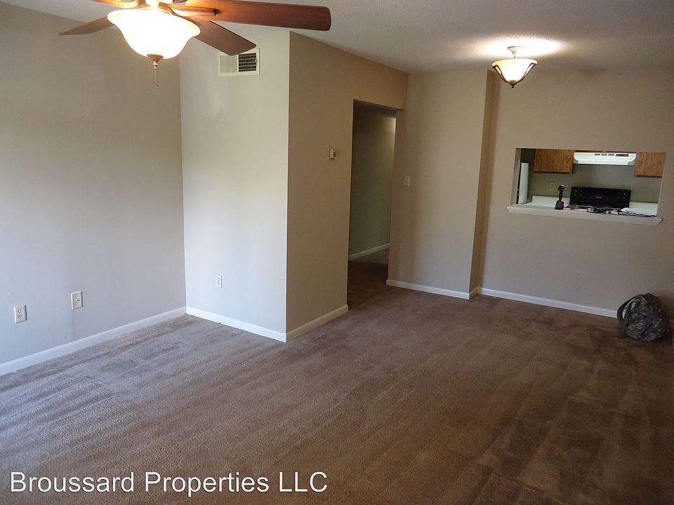 1st image of 132 N Meyers Dr APT D