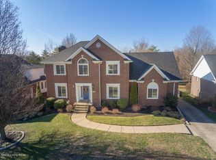 3704 Woodmont Park Ln, Louisville, KY 40245