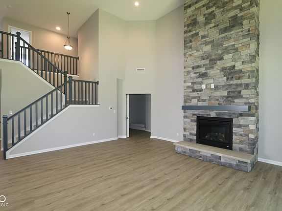 3rd image of 10546 Oak Bend Blvd