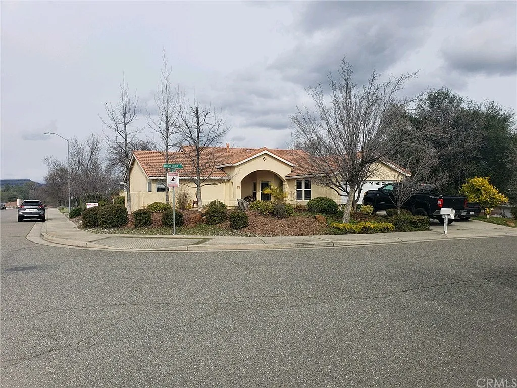 13 Moonridge Ct photo 1