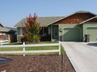 2336 SW 29th St, Redmond, OR 97756