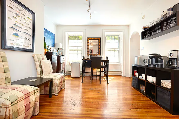 Rented by Compass | media 7