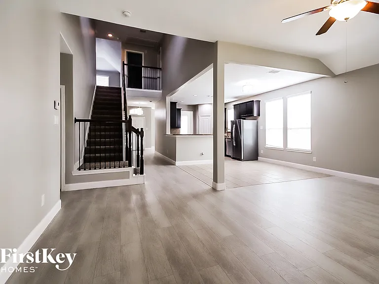 30807 Gardenia Trace Dr — Photo 3