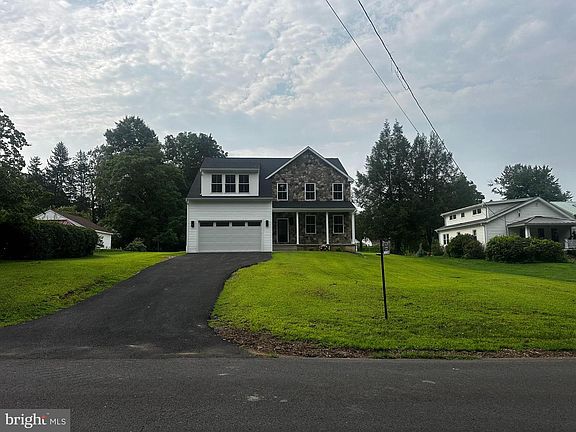 2nd image of 111 N Shady Retreat Rd
