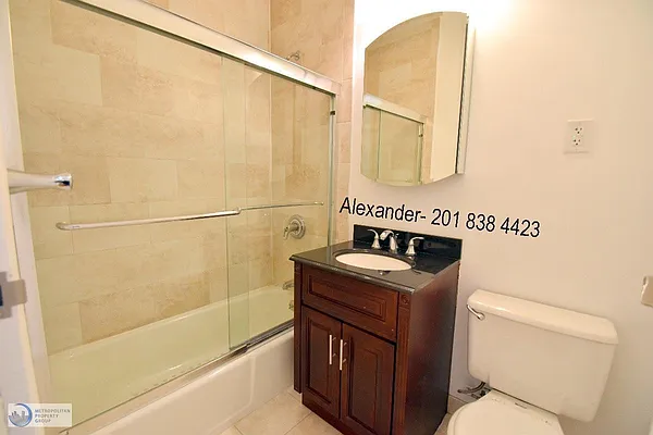 Rented by Metropolitan Property Group | media 28