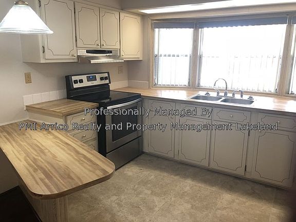 5th image of 158 Caloosa Lake Cir S