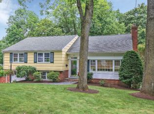 141 Woodland Rd, New Providence, NJ 07974