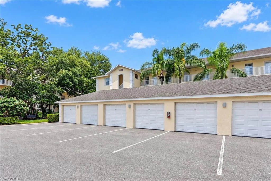 2 bed, 2.0 bath, 1191 sqft, $2,000 — Photo 4