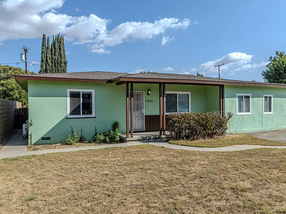 Updated 3 bedroom, 2 bathroom house