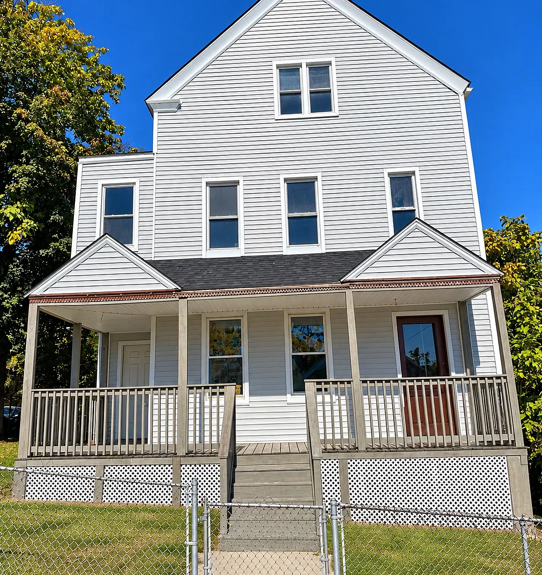 430 Washington Ave — Photo 1