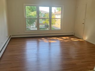 4536 Grove Ave #2S, Brookfield, IL 60513