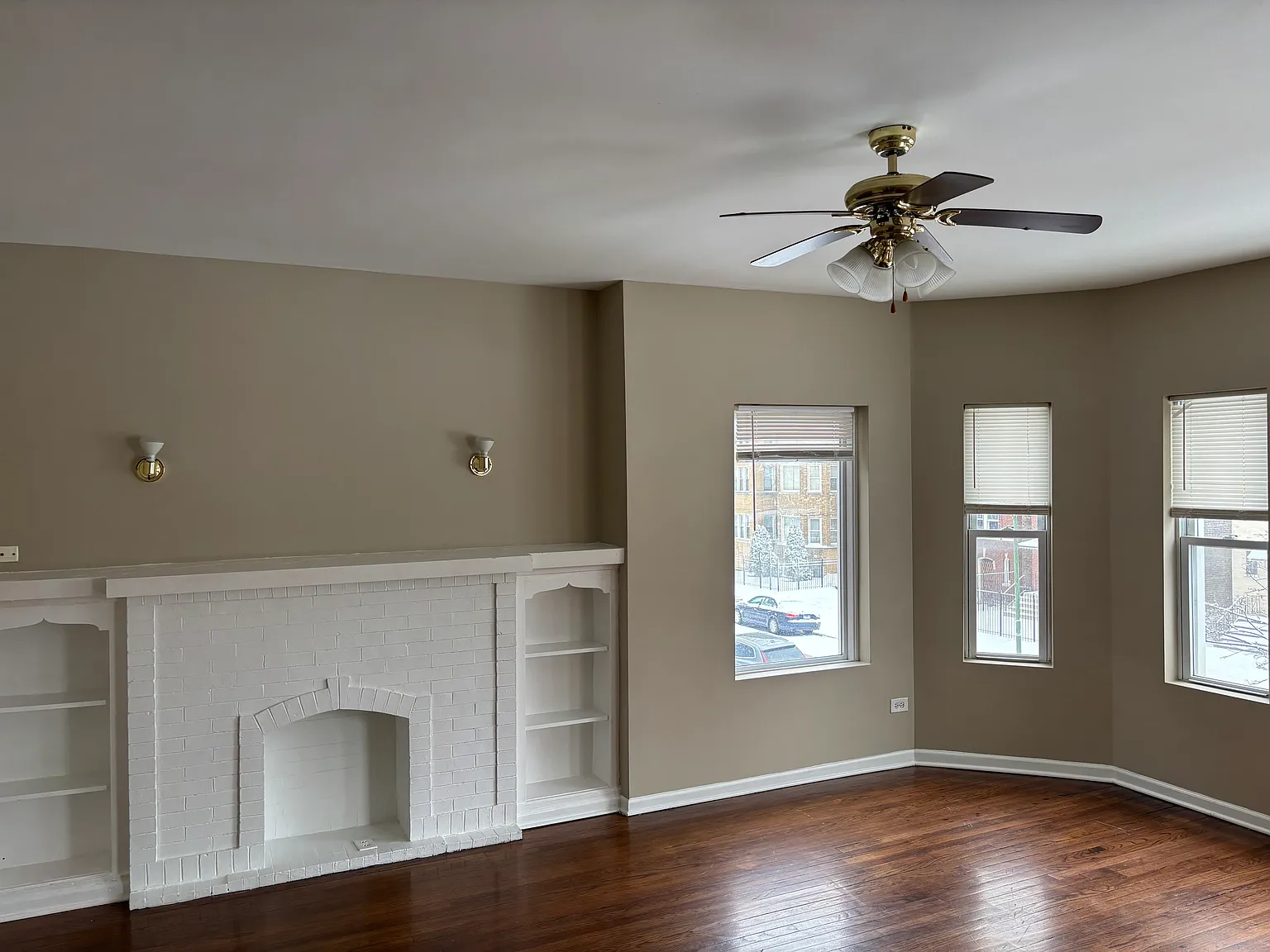 8022 S Marshfield Ave — Photo 3