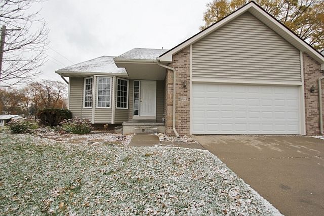 Beautiful Townhome!