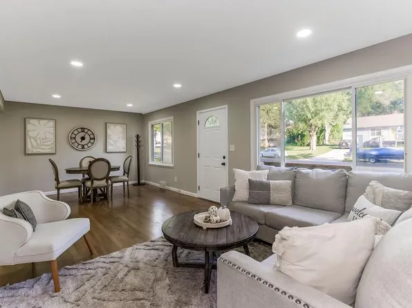 10101 E 80th St, Raytown, MO 64138