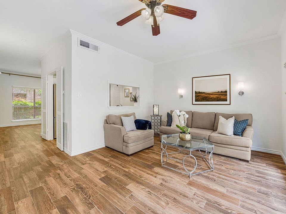 1st image of 1805 Stoney Brook Dr APT 105