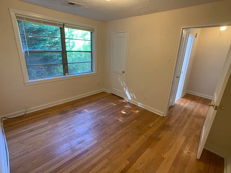 1661 Valley Ave — Photo 25