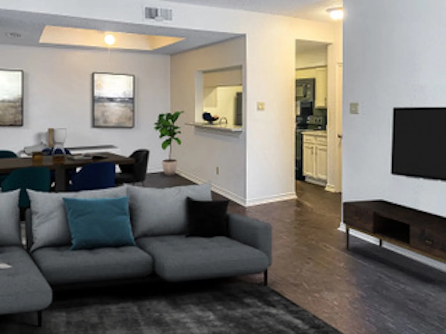 1 bed, 725 sqft, $1,300 — Photo 2