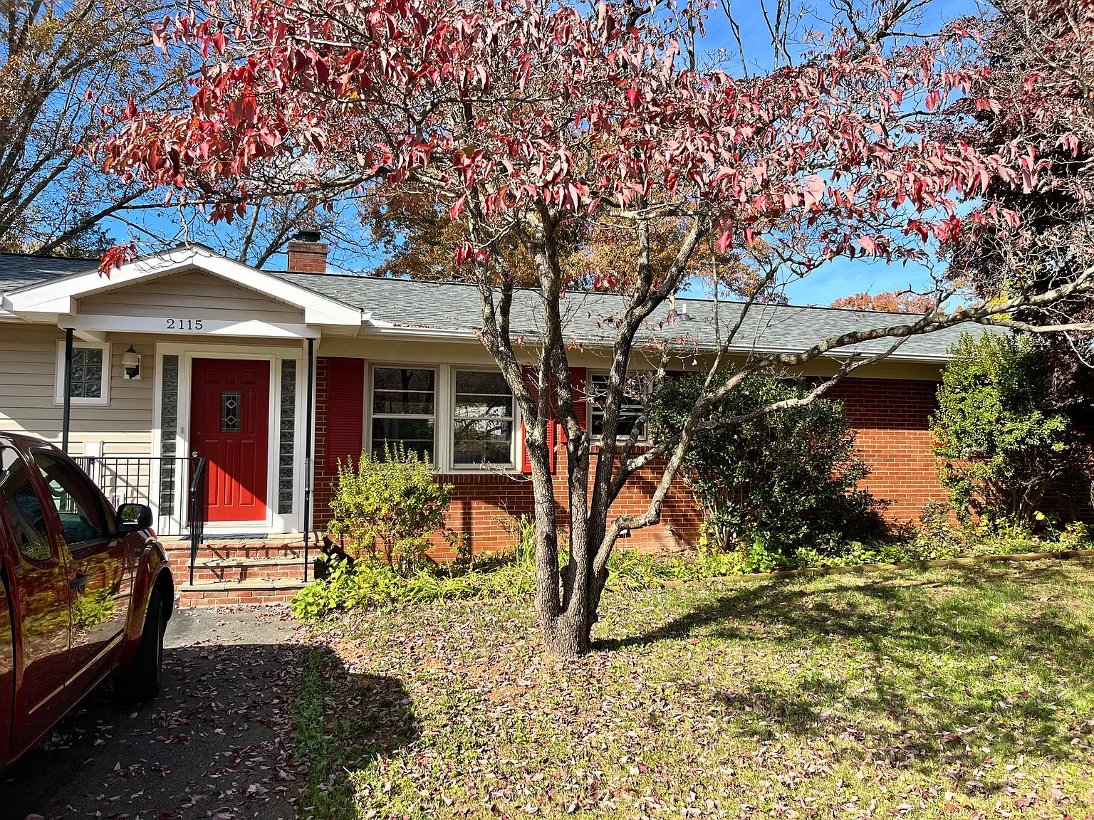 2115 Tarleton Dr photo 1