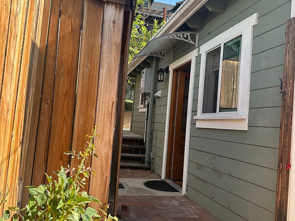 Detached ADU with a private entrance.