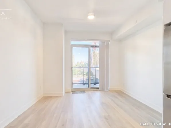 5105 Hurontario St, Mississauga, ON