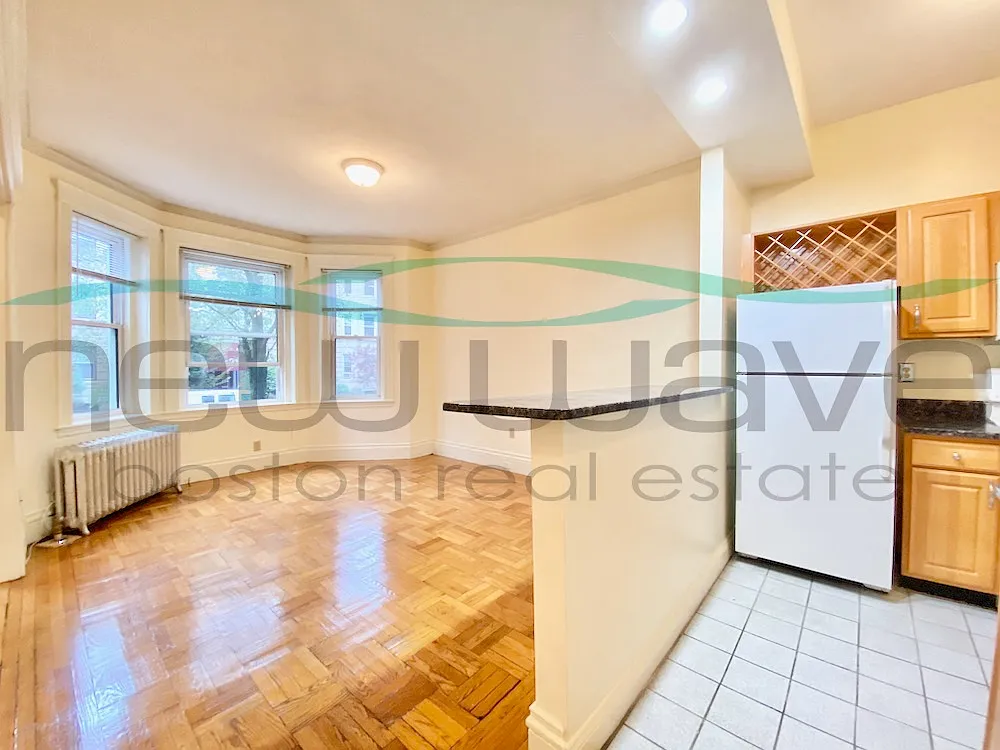1 bed, 550 sqft, $2,800 — Photo 2