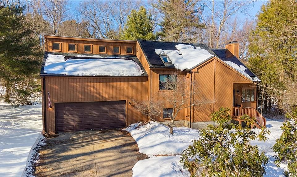 1st image of 3 Rogler Farm Rd