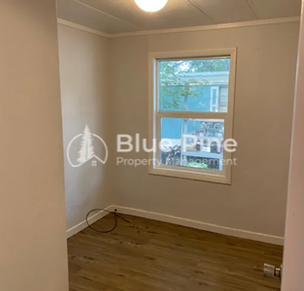 925 Wilson Ave #23 — Photo 8
