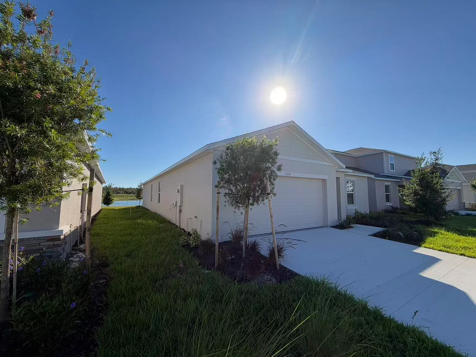4 bed, 2075 sqft, $2,400 — Photo 2