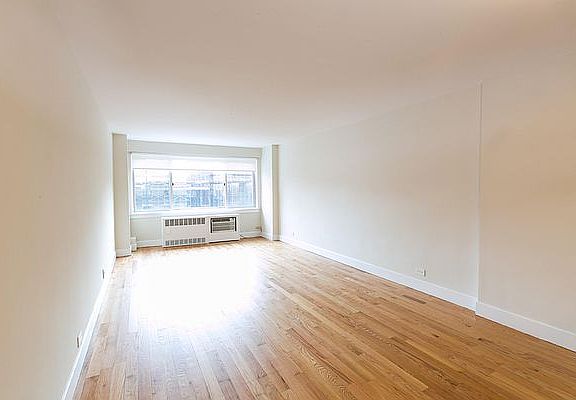4th image of 360 E 65th St APT 7H