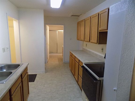 5th image of 1620 15th Ave