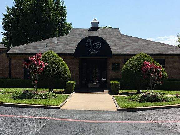4th image of 1400 H G Mosley Pkwy #803