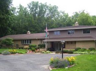 15276 Michigan Rd, Argos, IN 46501