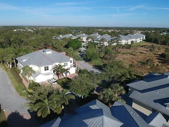 4th image of 3491 SW Sawgrass Villas Dr