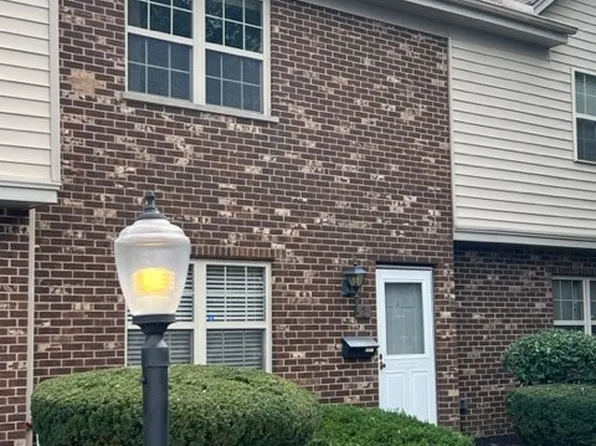 5654 Cheviot Rd Unit 2, Cincinnati, OH 45247