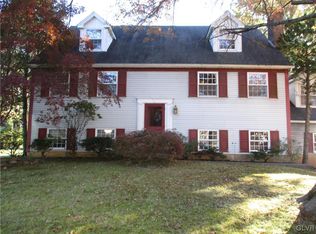 2780 Saddlebrook Ln, Bethlehem, PA 18017