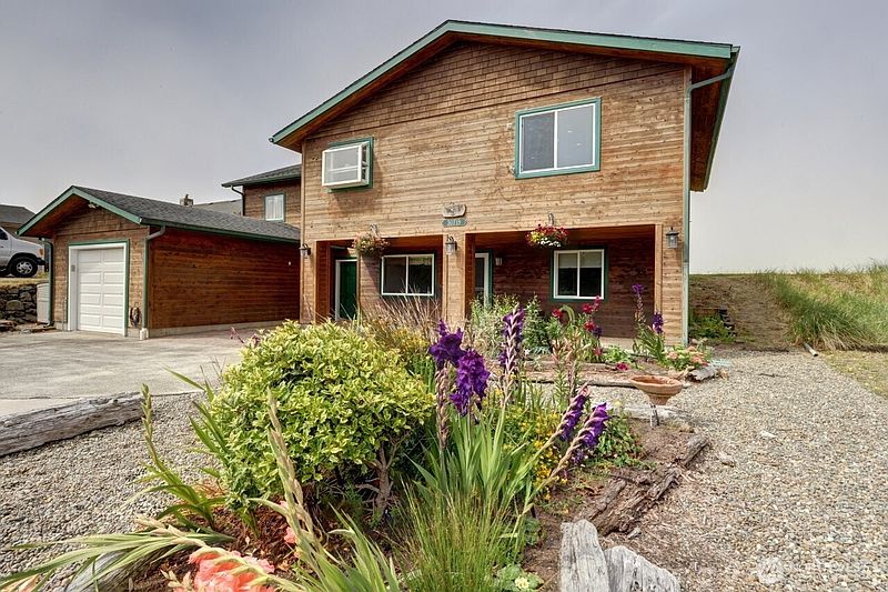 3rd image of 30715 G Street