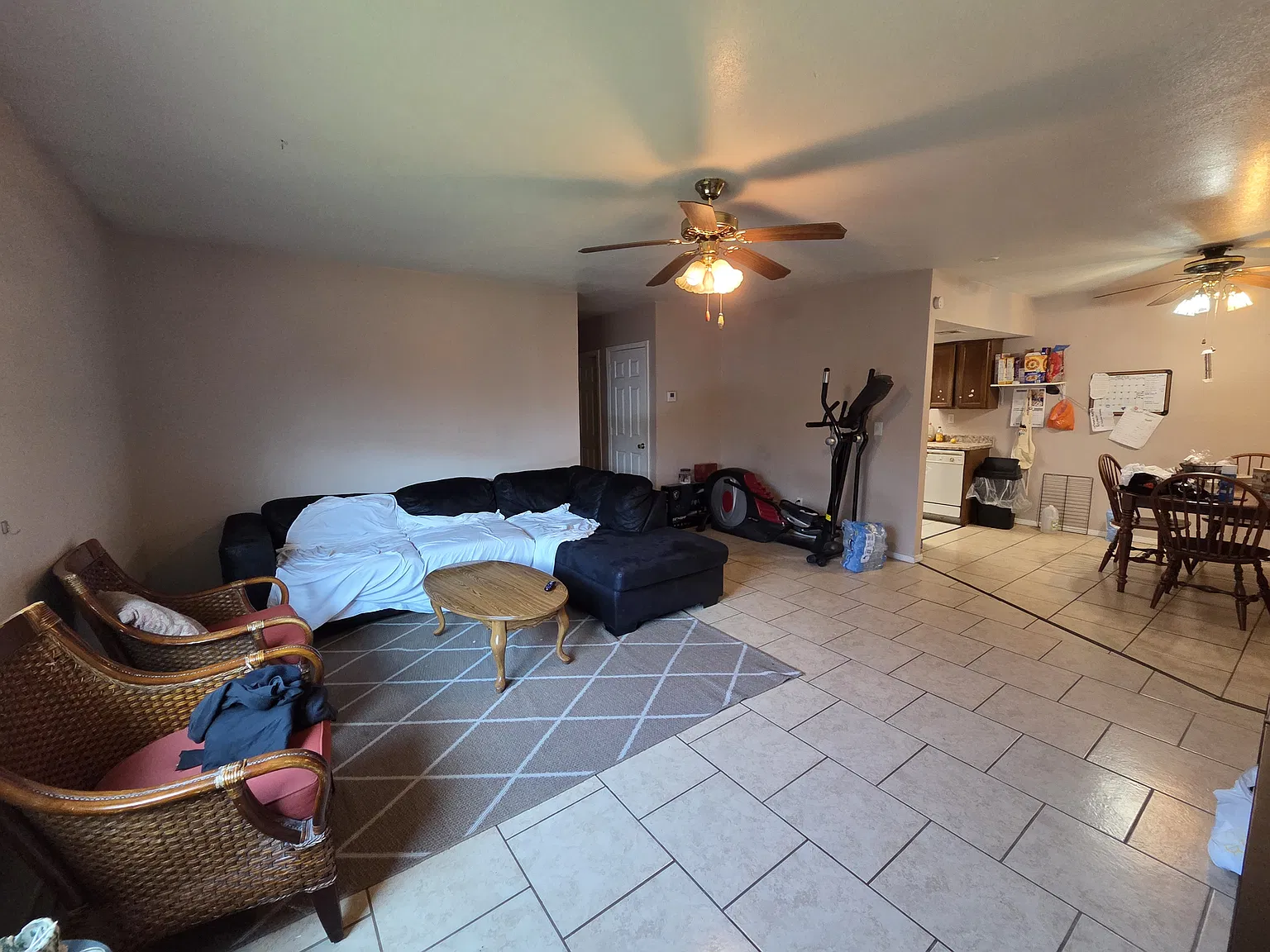 3 bed, 1500 sqft, $1,000 — Photo 3