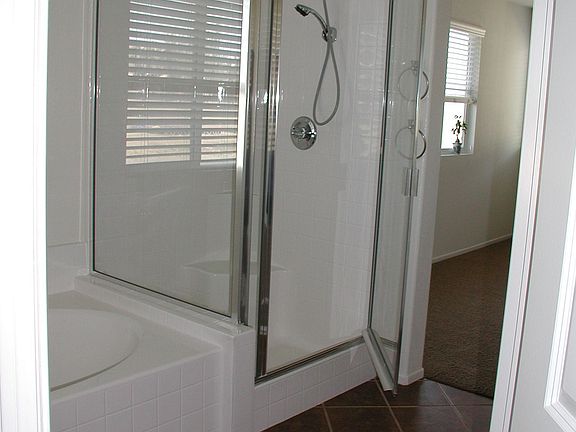 3rd image of 29388 Castlewood Dr