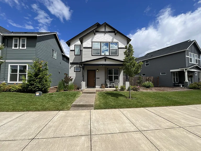 1066 S 29th Blvd — Photo 1
