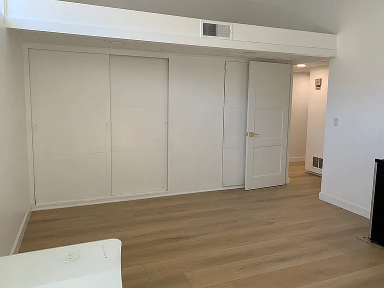 326 Las Riendas Dr — Photo 38