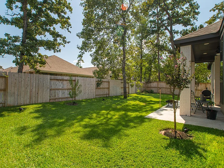 427 Boggy Belt Ln — Photo 45