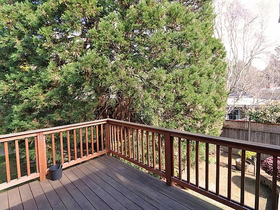 4th image of 112 Alta Vista Ave