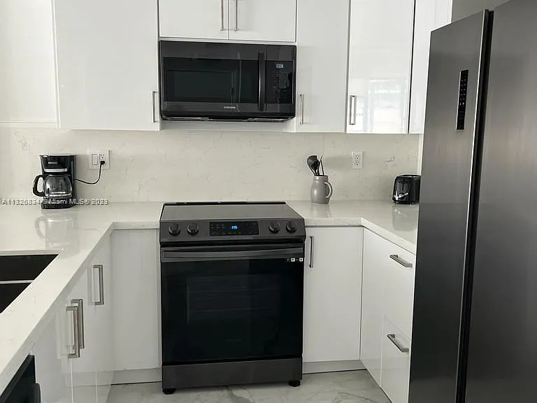 3725 S Ocean Dr #1503 — Photo 3