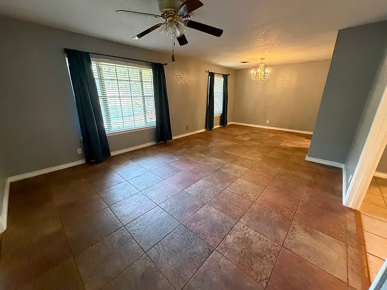 809 W Cheryl Ave — Photo 17